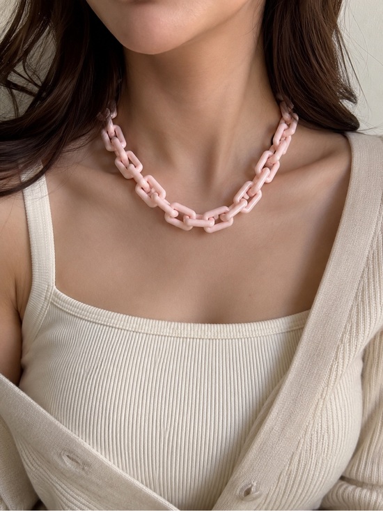 Jewelry - Pink chunky chain link necklace